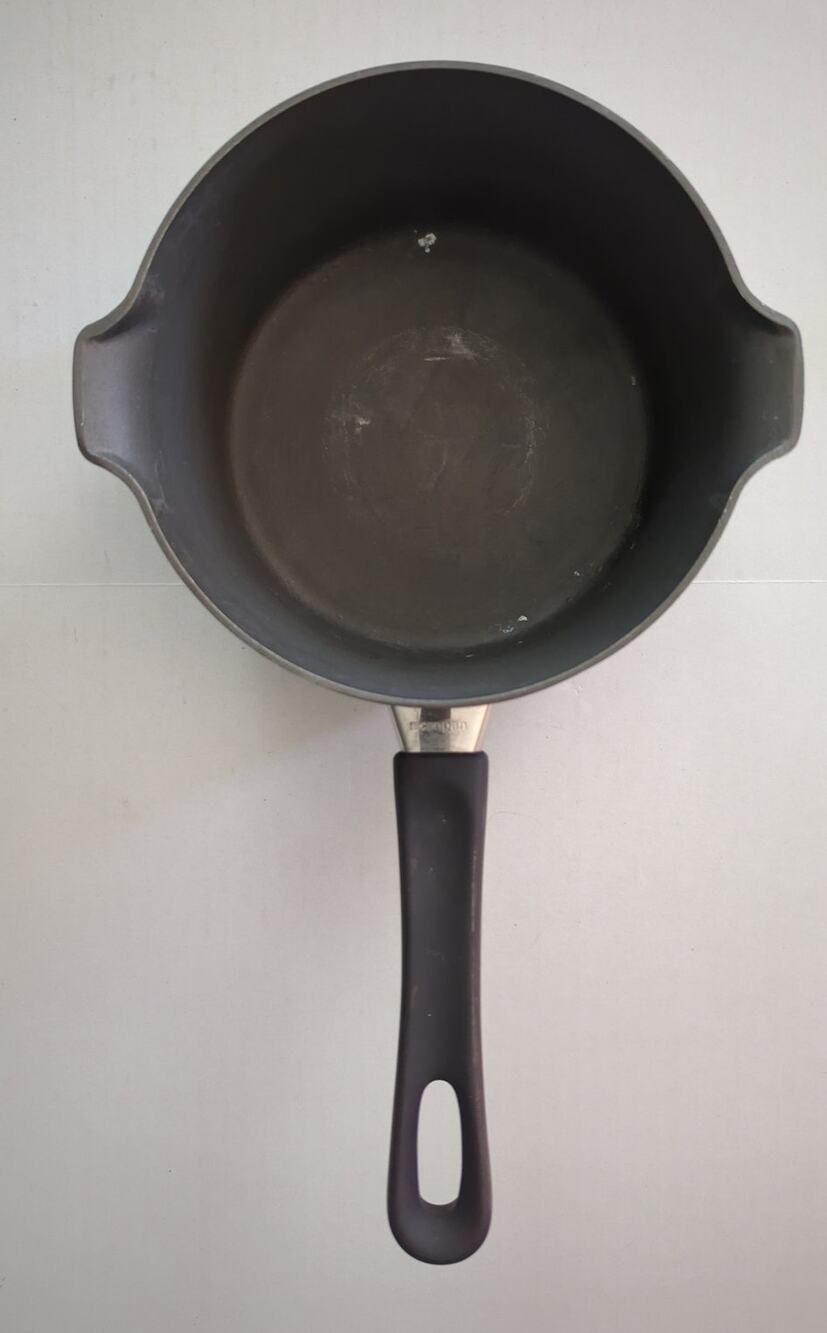 Scanpan 1999 Titanium Pyrolux Double Spout 1.5 Qt Sauce Pan Graniteware Denmark